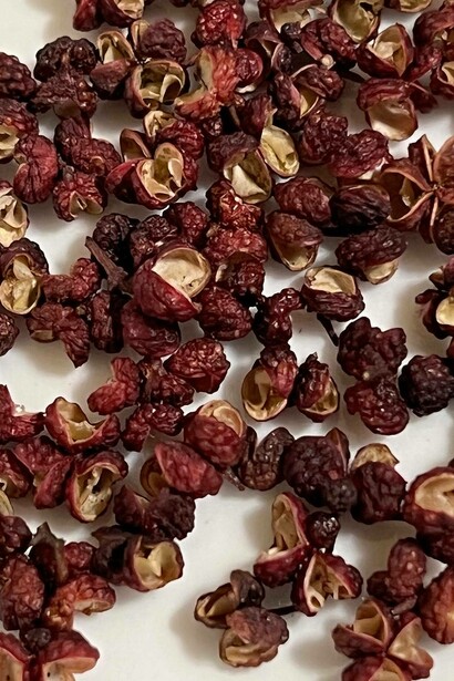 Sichuan peppers ready to use