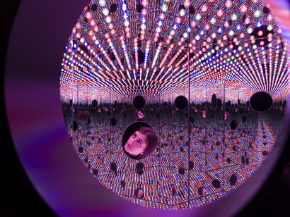 Yayoi Kusama, 'Longing for Eternity', 2017.
Installation view, Yayoi Kusama: Festival of Life , David Zwirner, New York, 2017. Image © Yayoi Kusama. Courtesy of David Zwirner, New York; Ota Fine Arts, Tokyo/Singapore/Shanghai; Victoria Miro, London; Yayoi Kusama Inc.