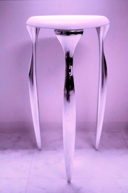 “En Dehour” Stool