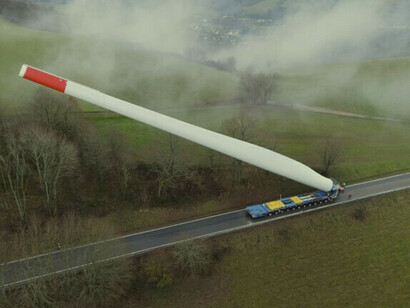 Numérique. Pourquoi calculons-nous rarement les impacts écologiques de la fabrication et de la mise au rebut des panneaux solaires photovoltaïques, de l'éolien industriel et des véhicules électriques ?
