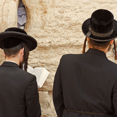 Judíos ortodoxos en el Muro de las Lamentaciones
