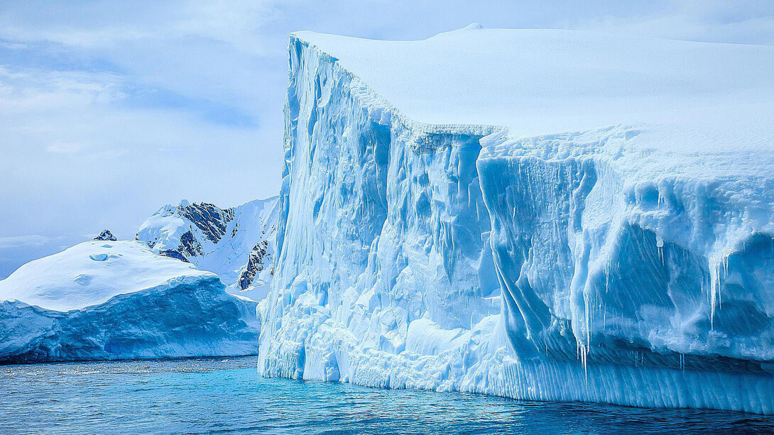 Vista de un iceberg en la Antártica