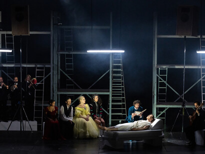 Sternstunden der Menschheit. Courtesy of Residenztheater