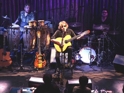 José Feliciano and band at Blue Note Tokyo © Tsuneo Koga