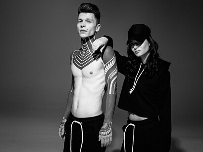 Lo cierto es que los tatuajes han sido utilizados en la historia como símbolo de humillación o de control social, también como protesta en la época punk 