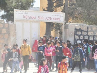 School in Kobane, named in memory of fallen revolutionary Azad Kobane, where children are taught in the native Kurdish language (Photo by Firat News Agency) 