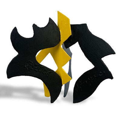 David Hayes, Raptor 2, 2006, 16x19x16 inches. Courtesy of the Estate of David Hayes and Burgess Modern + Contemporary