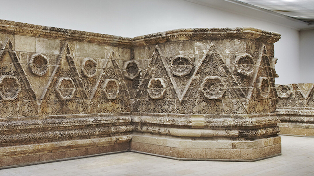 Art of Islamic Cultures, Exhibition view. Courtesy of Pergamonmuseum