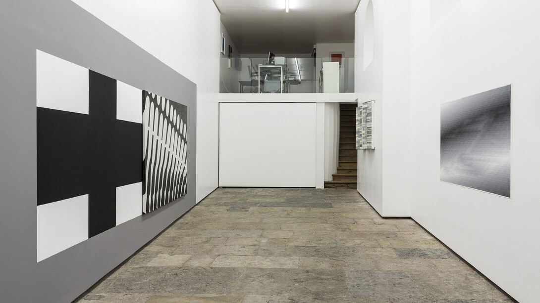 Vista de exposição, vai e vem e vem e vai foto: João Ferro Martins, Imagem cortesia das artistas e 3+1 Arte Contemporânea, Lisboa.