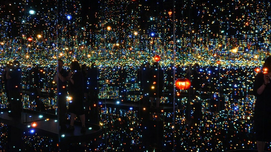 Yayoi Kusama, Infinity Mirror Room, The Souls of Millions of Light Years Away (2013)