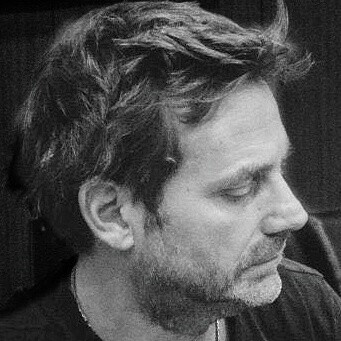 Nel 2017, le sue canzoni sono state incluse nel film "Ammore e malavita" dei Manetti Bros, che ha ottenuto riconoscimenti come il David di Donatello per il miglior film