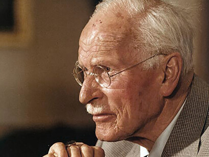 Névrose. Les patients de Jung ne seraient donc pas devenus névrosés s’ils vivaient dans un milieu où les hommes étaient encore reliés à leur inconscient