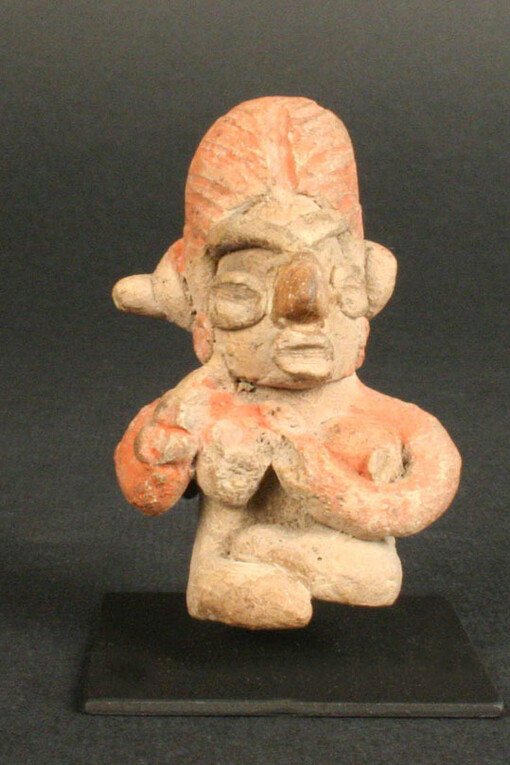 Figurilla antropomorfa femenina

Materiales: Cerámica

Medidas: 61 mm de alto