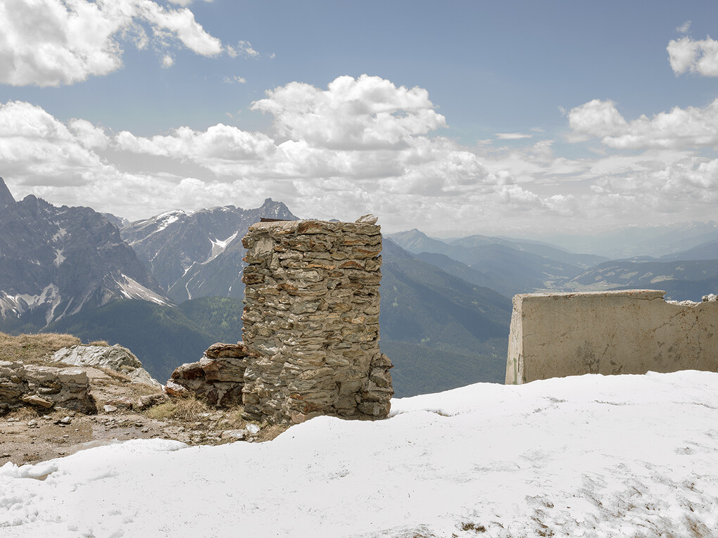 Stefano Cioffi, Monte Arnese, Sesto, m 2600 slm,  
stampa fotografica a pigmenti,
100 x 132 cm,   
giugno 2014

