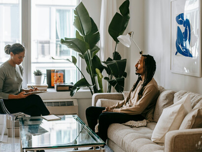 Conversar. Dar sem esperar retorno