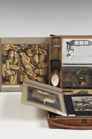 "La Boîte-en-valise"
Reproducciones de obras de arte de Marcel Duchamp y diseñados por el propio artista