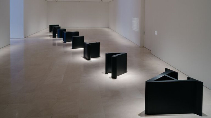 Elena Asins, Antigone, exhibition view. Courtesy of Museo Picasso Málaga