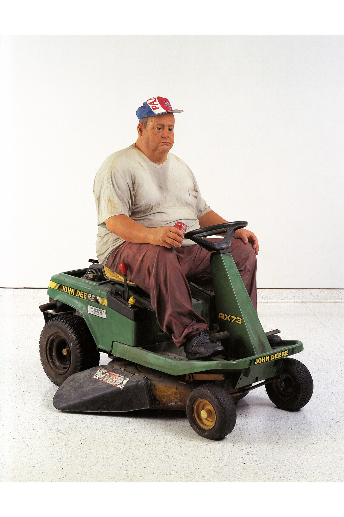 Duane Hanson, Man on a Mower (Edition 1/3),1995 © The Estate of Duane Hanson, Courtesy the Estate of Duane Hanson and Gagosian Gallery, Photography Roy G. Crogan 