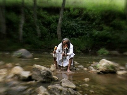 Chiapas, México. Chaman orando. Foto: Sabrina Guitart