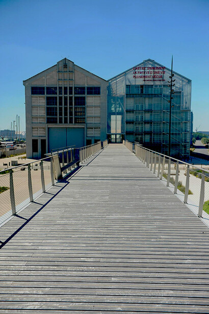 Le bâtiment du FRAC Grand Large, à Dunkerque. Cette grande sœur est une silhouette familière dans le paysage dunkerquois et un point de repère pour les habitants
© MENAFN