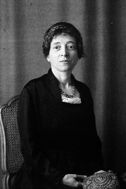 Georgette Agutte's portrait by Auguste Léon, 1921