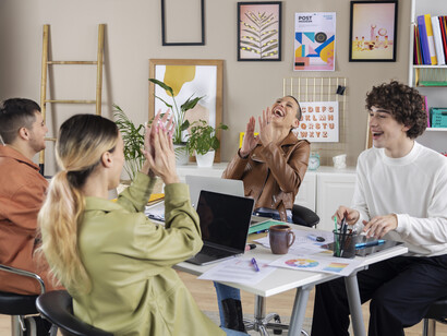 Créer un environnement de travail optimiste favorise la créativité et le bien-être