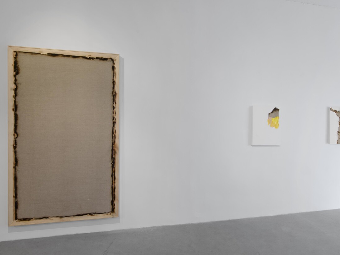 Jiri David, Redundant Earth from the Grave, Exhibition view 