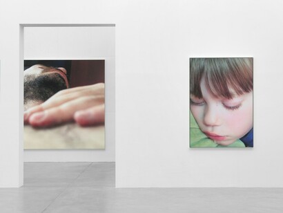 The golden recline, exhibition view. Courtesy of Galerie Eva Presenhuber