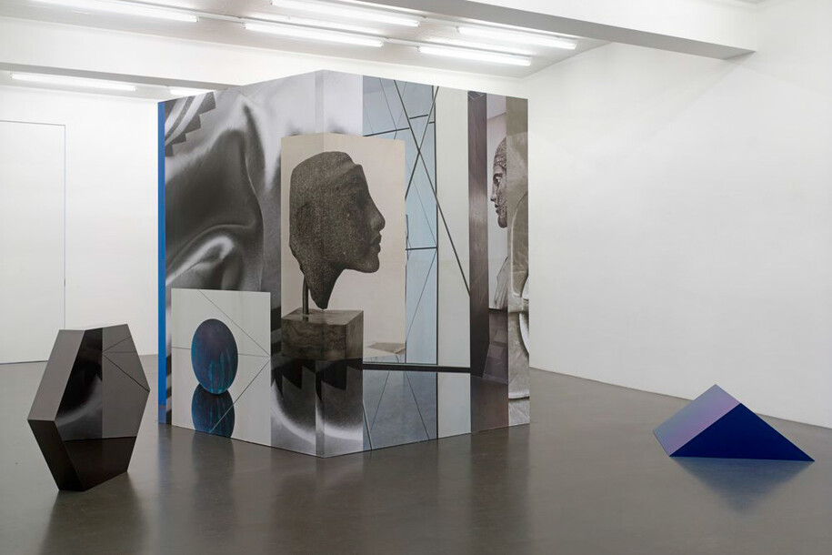 Installation view, Claudia Wieser: Container, Sies + Höke, Düsseldorf, 2014, photographer: Achim Kukulies, courtesy the artist(s) and Sies + Höke, Düsseldorf.