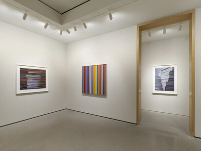 Abelardo Morell: out of paper, in dialogue with Gene Davis, Kenneth Noland, Jules Olitski & Larry Poons, exhibition view. Courtesy of Edwynn Houk Gallery