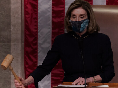 El 3 de enero de 2021, Pelosi fue reelegida para un cuarto mandato como presidenta de la Cámara, que se espera sea el último, luego de un acuerdo con los progresistas