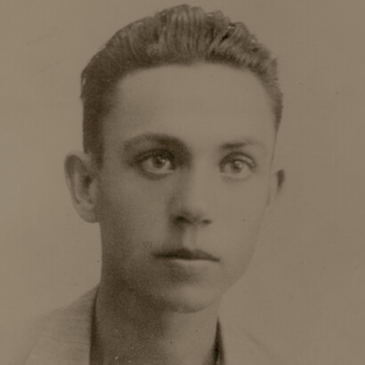 Miguel Hernández falleció en la enfermería del Reformatorio de Adultos de Alicante a las 5:32 de la mañana del 28 de marzo de 1942, con tan solo treinta y un años de edad