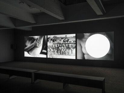 Bruce Conner, Three screen ray, exhibition view. Courtesy of Paula Cooper Gallery 