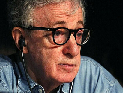 Woody Allen è un regista, attore, sceneggiatore, comico, scrittore e commediografo statunitense, tra i principali e più celebri umoristi dell'epoca contemporanea