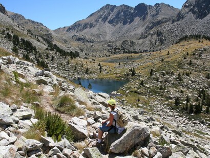 El estany de Dellui, en la sima de un bello circo glaciar. Foto: Arxiu del Parc Nacional d’Aigüestortes i Estany de Sant Maurici