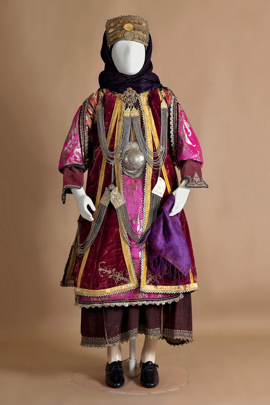 Bridal costume from Stefanoviki, Magnisia, Thessaly. Early 20th century. Peloponnesian Folklore Foundation, Nafplion