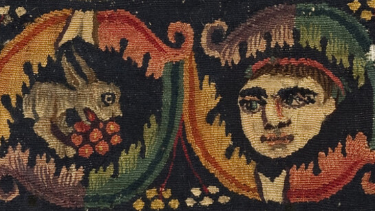 Clavus, 4th-5th A.D.Egyptlinen with coloured appliqué, warp: linen, weft: woolH 10 cm; L 126 cm