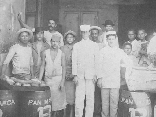 Trabajadores de la panadería Ramella, 1905