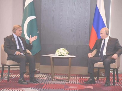 Prime Minister Shehbaz Sharif met with Russian President Vladimir