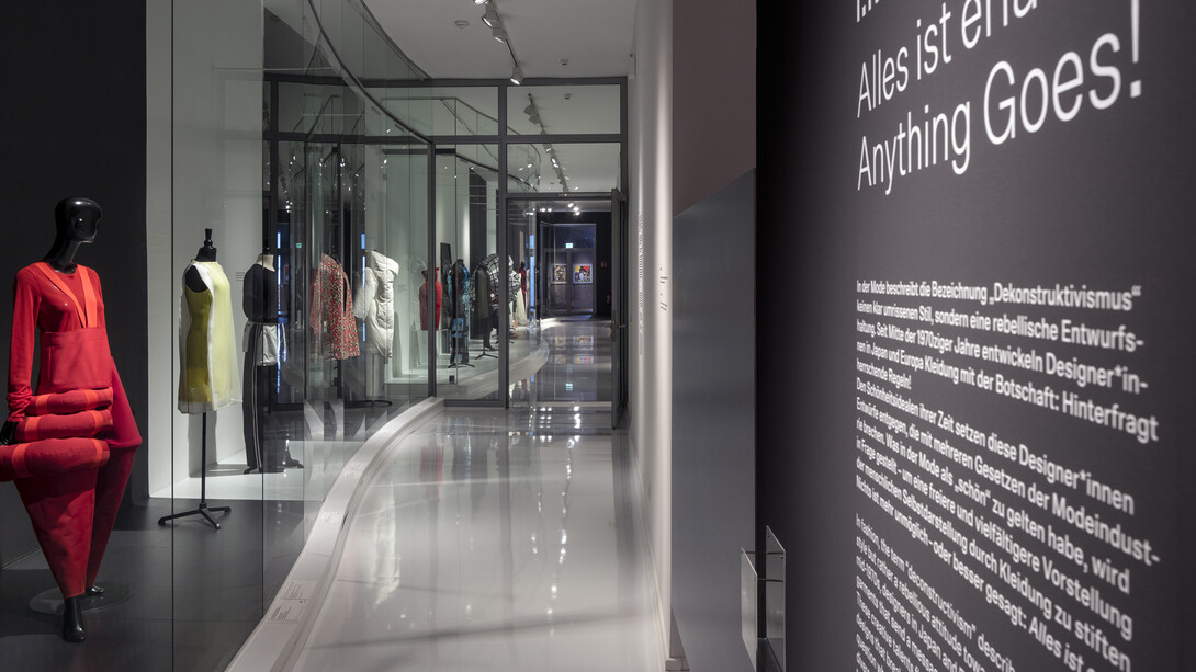 I.m possible, exhibition view. Courtesy of Museum für Kunst und Gewerbe Hamburg