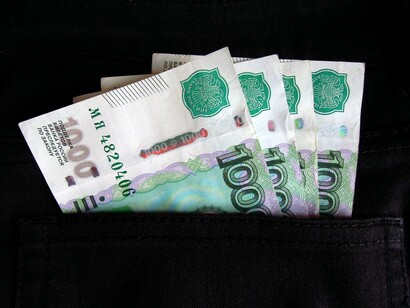 Haute complicité de la mafia avec le monde de l'économie, des professionnels et des milieux politico-institutionnels