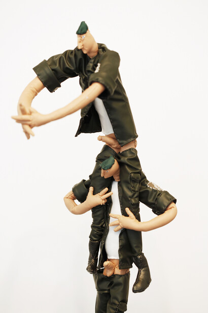 Merav Kamel, Halil Balabin, Border police, cloth sculpture, 2015