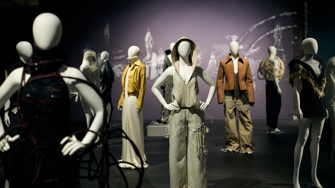 Gallery looks, ausstellungsansicht, 2025. Mit freundlicher genehmigung der Gemäldegalerie