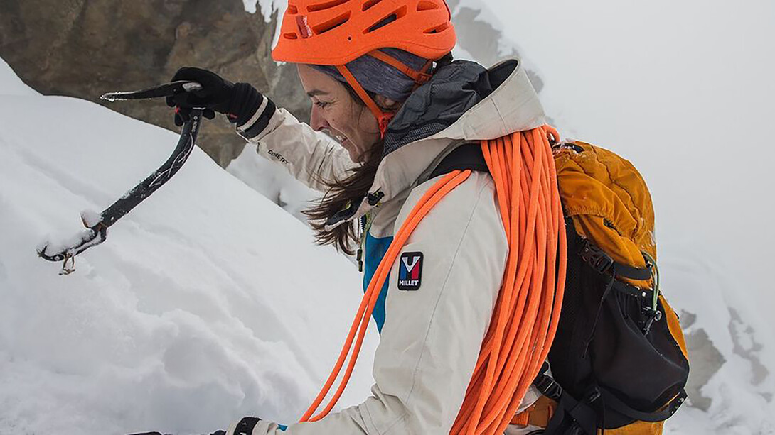 Marion Poitevin, première femme CRS en haute montagne. Marion fait partie de cette trentaine de guides femmes en France sur 1800
