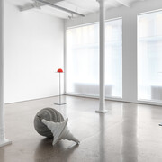 Jean-Luc Moulène, exhibition view. Courtesy of Galerie Greta Meert