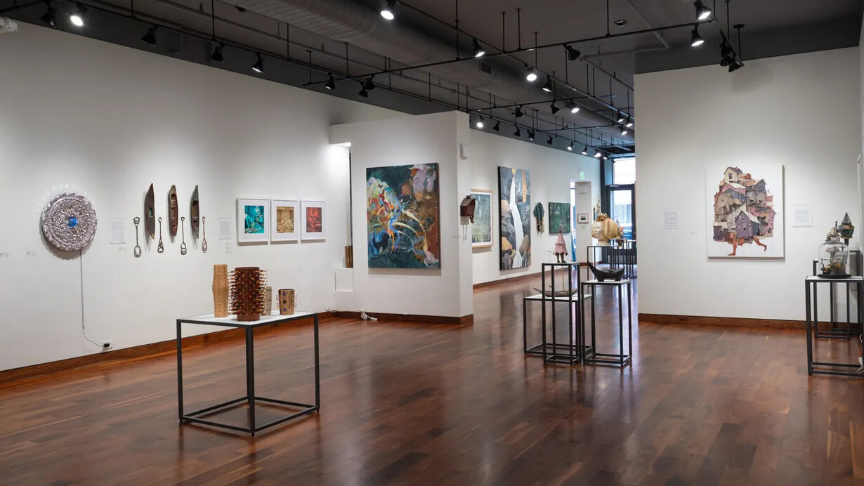 Various artists, What we carry: meaning, memory, and the human experience, exhibition view. Courtesy of Momentum Gallery