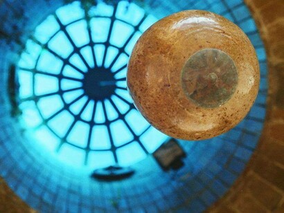 Escultura: “Ovo primordial”. © Oficina Brennand