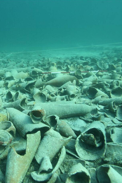 Anfore romane sul fondale marino