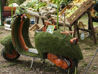 Una creativa interpretazione di uno scooter ad Harborea