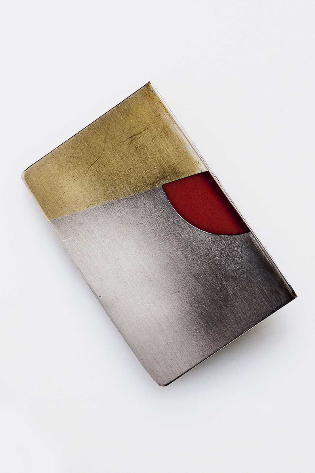 Karl Heinz Reister. Spilla argento, oro, corallo ricostruito 2006